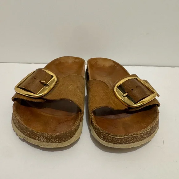Birkenstock Brown Sandals with Gold Buckle - Picture 13 of 15